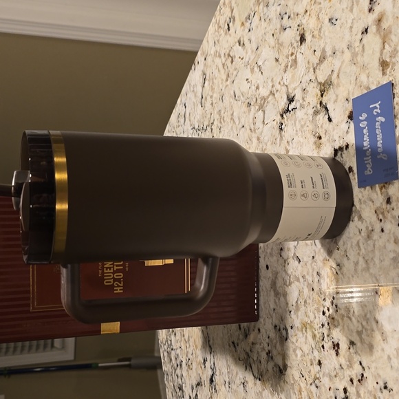 Stanley Limited Edition Chocolate Gold 40oz Quencher - Picture 5 of 13